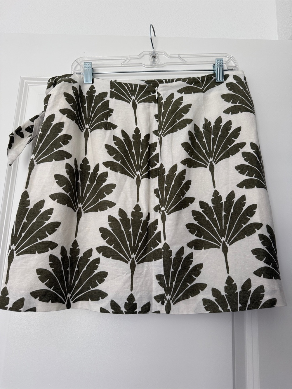 LOFT Olive and White Botanical Tie-Wrap Mini Skirt - Picture 3 of 5